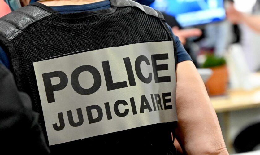 Deux militants du suicide assisté interpellés après avoir donné des médocs